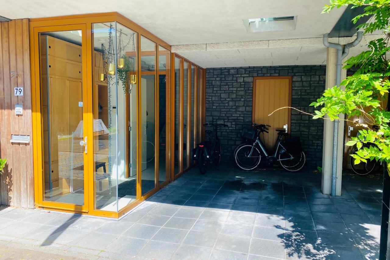 Private Studio With Free Car Parking Amsterdam Exteriör bild