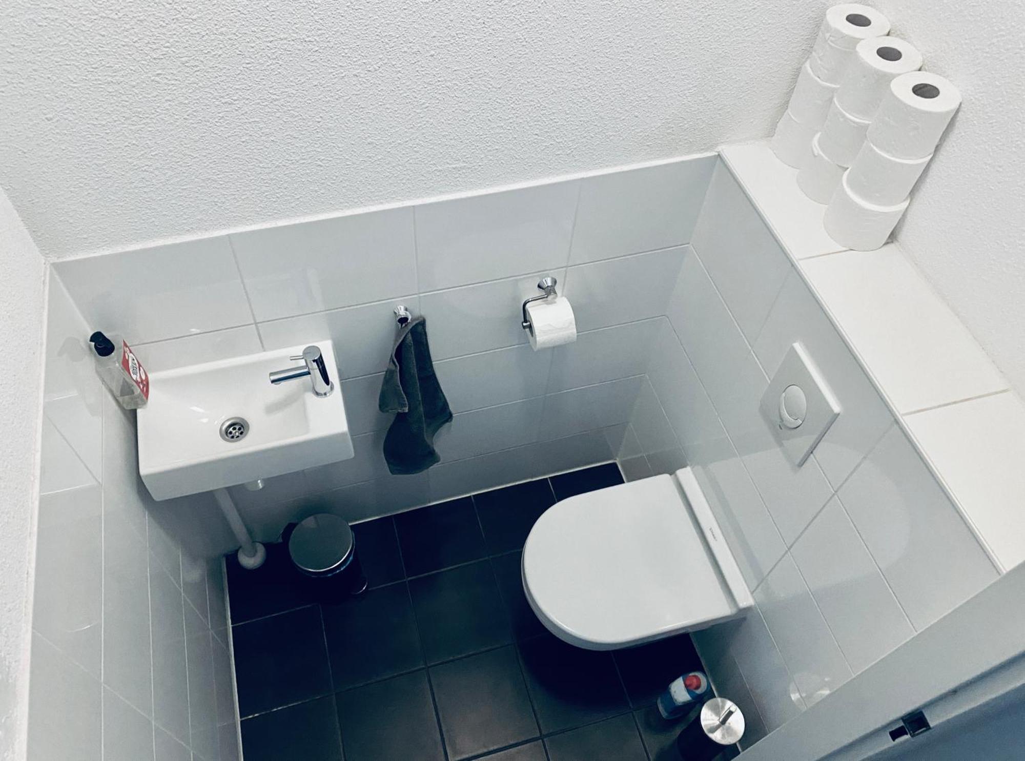 Private Studio With Free Car Parking Amsterdam Exteriör bild